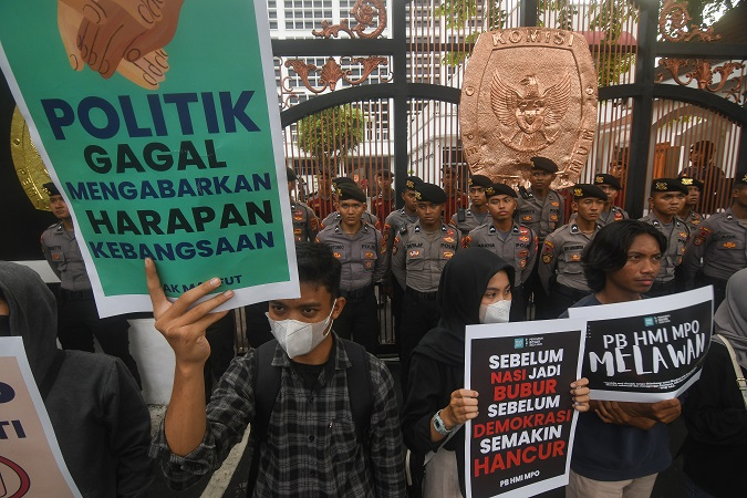 YLBHI Buka Posko Advokasi Korban Intimidasi dan Pembungkaman