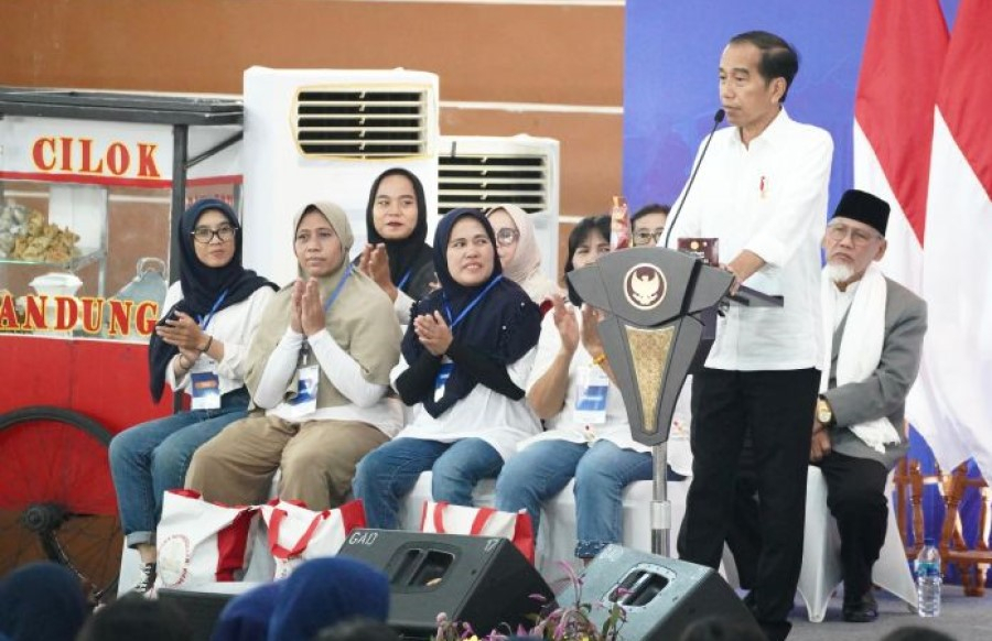 Presiden Jokowi Dorong Pelaku UMKM Manfaatkan Skema Pembiayaan