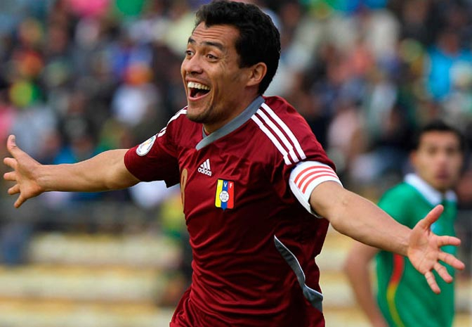 Gigit Pemain Lawan, Juan Arango Dihukum Dua Pertandingan 