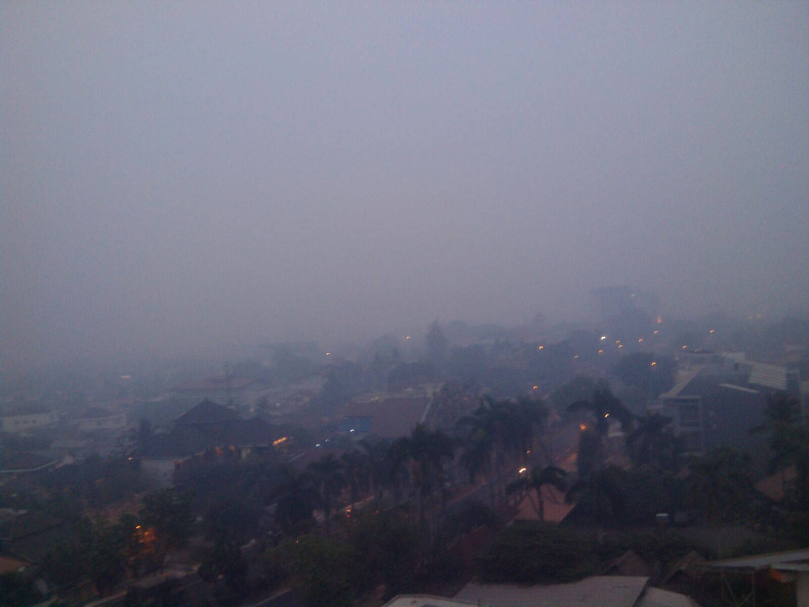 Pagi Ini, Sumatera Selatan Dikepung Asap Pekat
