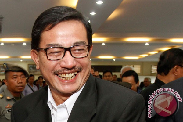 Menteri Ferry Siapkan Lahan Untuk Wilayah Rawan Longsor