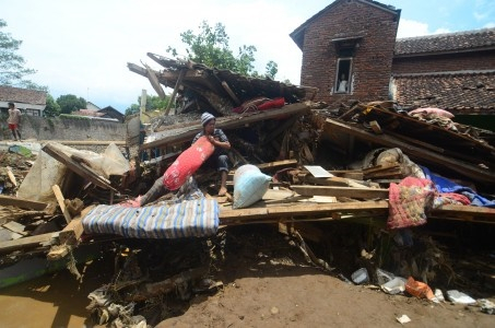 Bencana Banjir di Garut, Jokowi Perintahkan Mensos ke Lokasi