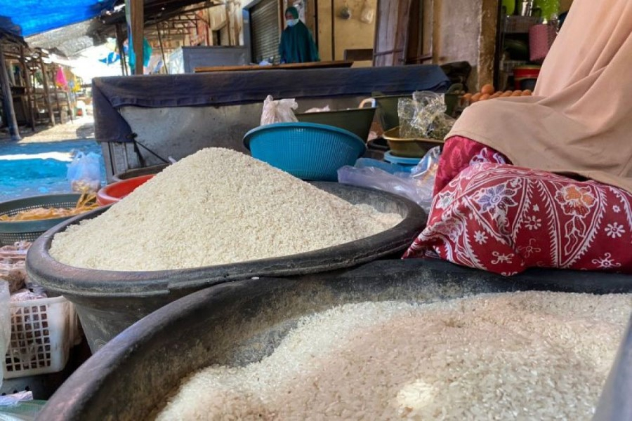 Harga Beras Masih Tinggi, Pemerintah Tambah Stok Beras untuk OP