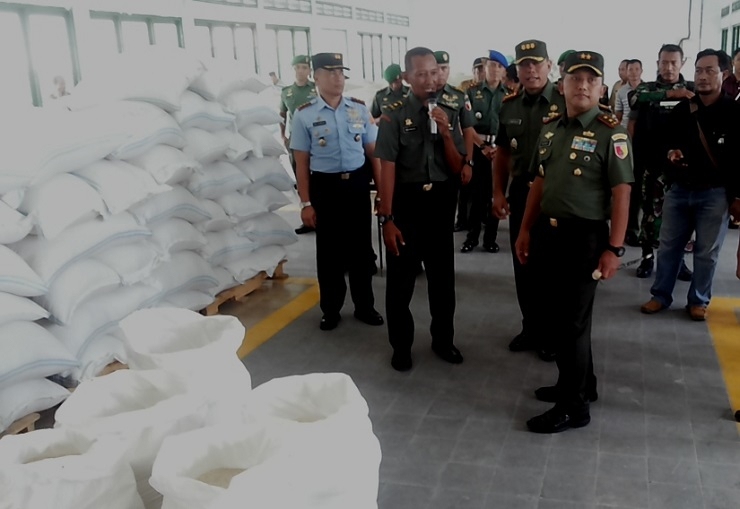Harga Kalah Saing, Bulog Bidik Beras Kualitas Premium di Jombang