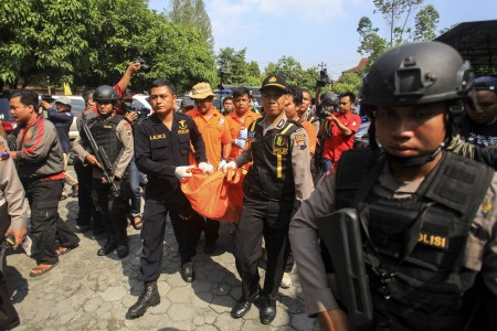 BNPT: Pelaku Bom Solo Berencana Meneror Natal dan Tahun Baru 2015