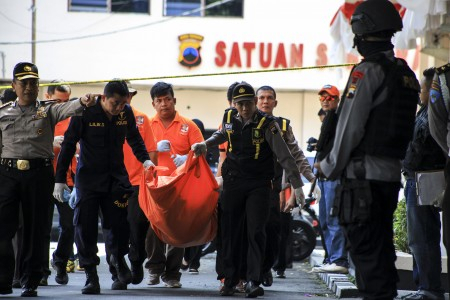 Bom Solo, Luhut Bantah Kecolongan