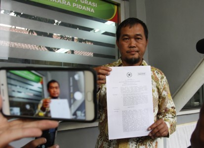 Kabulkan Grasi, Presiden Jokowi Temui Antasari Azhar di Istana