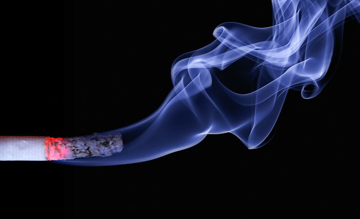 Awas Asap Rokok Awet Menempel di Perabotan