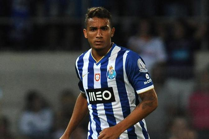Danilo Bek Termahal Keempat, Posisi Pertama Ditempati Luke Shaw 