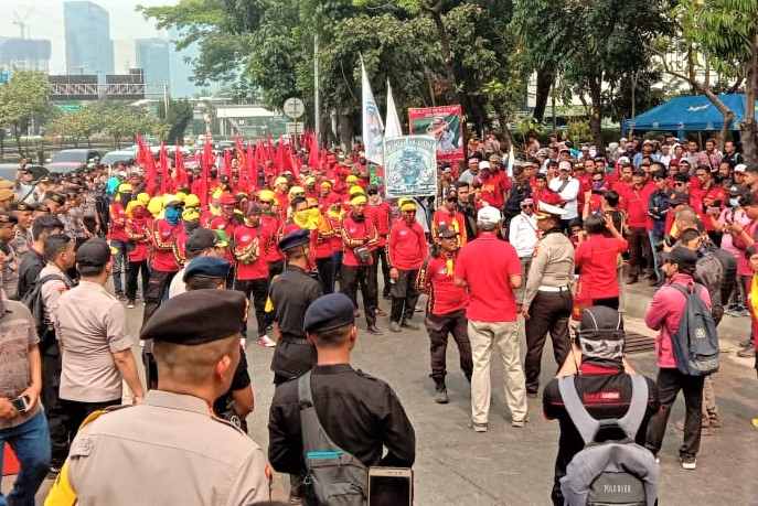 Polisi Tangkap Buruh yang Hendak Aksi Damai, Jurnalis Turut Jadi Korban