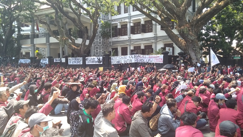 Sejumlah Gelombang Massa Ini Tolak Pengesahan RUU Pertanahan