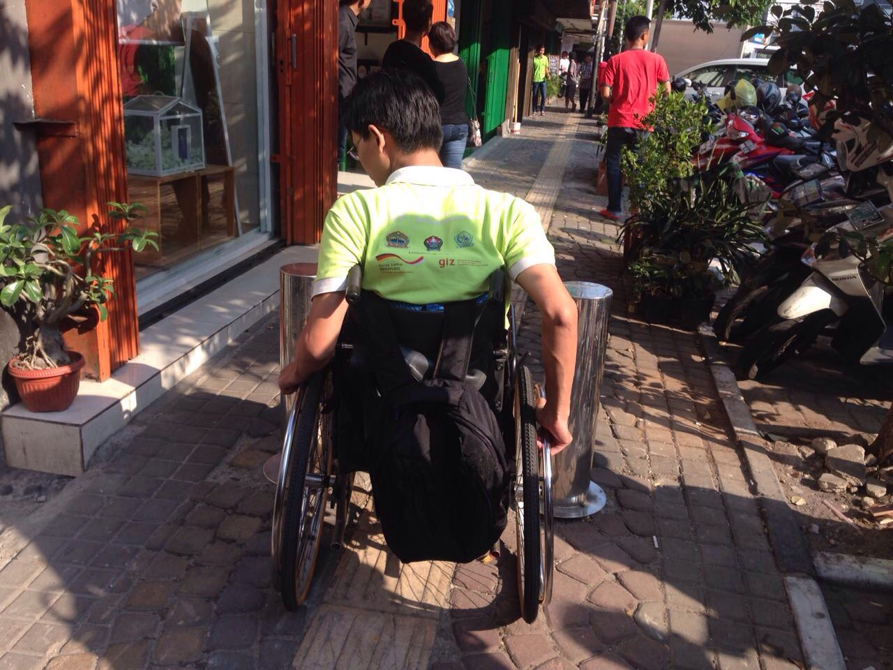 [SAGA] Ketika Disabel Susuri Trotoar Jakarta