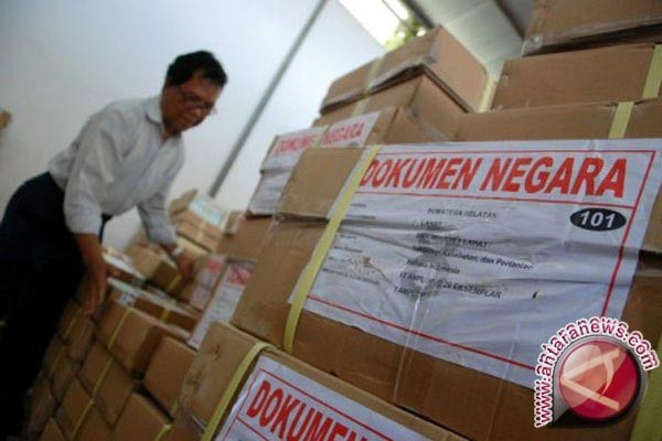 Kirgistan Heboh, Naskah Asli Konstitusi Hilang!