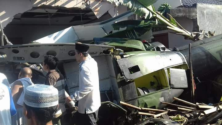 Helikopter TNI AD Jatuh, Satu Penumpang Terjepit