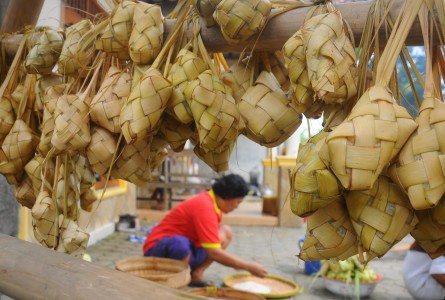 Hari Ini, Masyarakat Lombok Gelar Tradisi Lebaran Topat