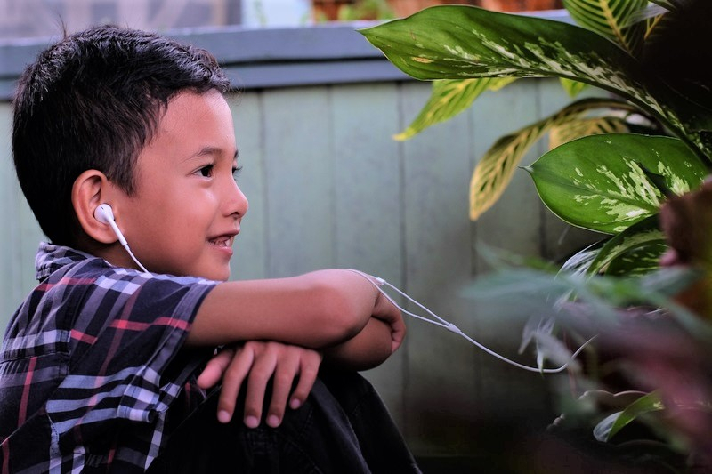 Bukan Cuma Milenial, Kini Anak PAUD Juga 'Mainan' Podcast
