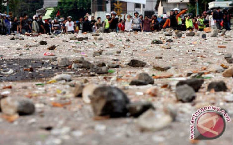 Polda Metro Enggan Pastikan Kelompok yang Sweeping Kendaraan Semalam