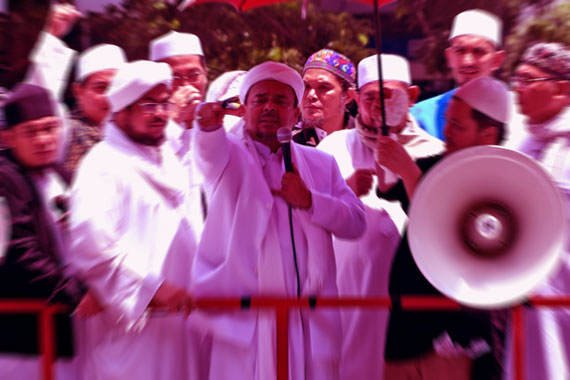 Charlie Heboh dan FPI