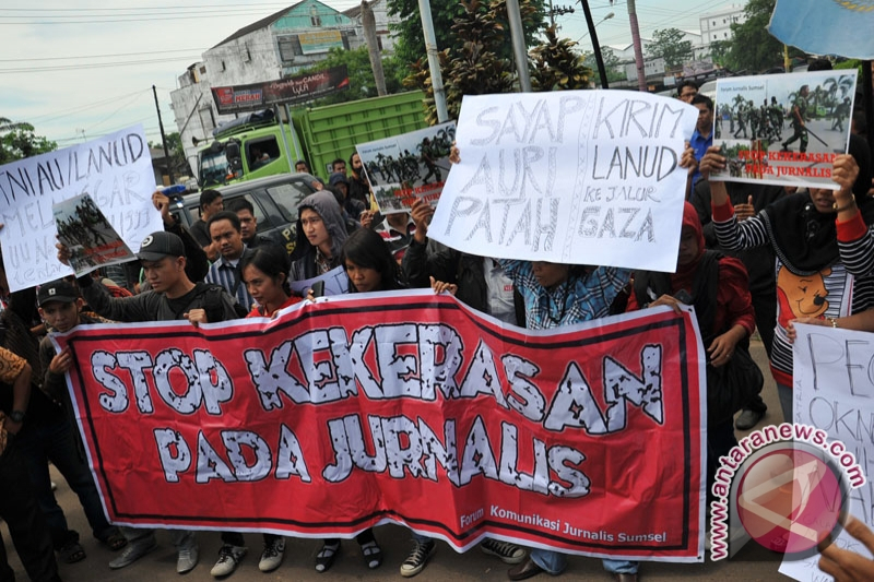 LBH Pers: Penganiaya Jurnalis Tempo Lebih dari Dua Orang