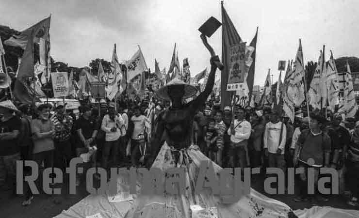 Tanah Adat