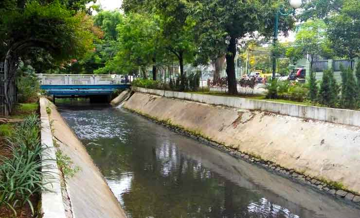 Solusi Pencemaran Sungai dan Air Tanah di Jakarta