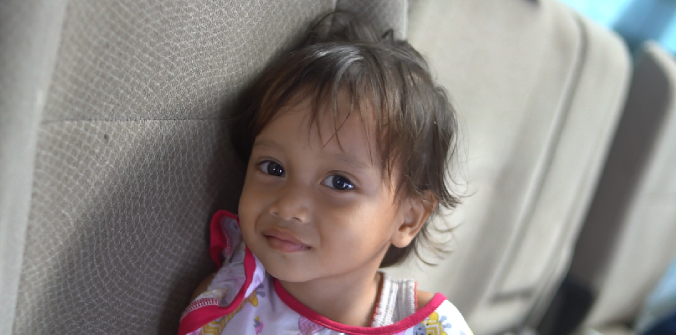 Desvia Salsa, salah satu pasien rujukan RS Kariadi. Bocah ini mengidap Spina bifida atau kelainan ya