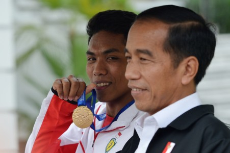 Apresiasi Prestasi  Zohri, Mendagri Beri Rumah