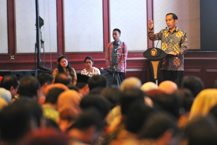 Kumpulkan  Eselon II, Jokowi : Kerja Harus Satu Visi