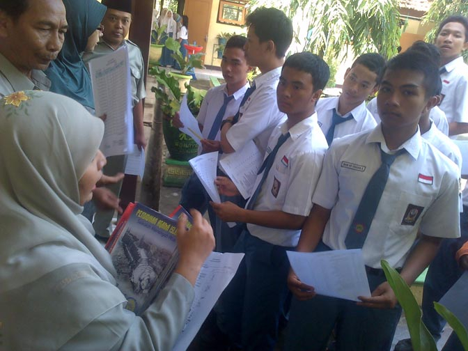 Diknas Jombang Akhirnya Tarik Buku Agama Radikal