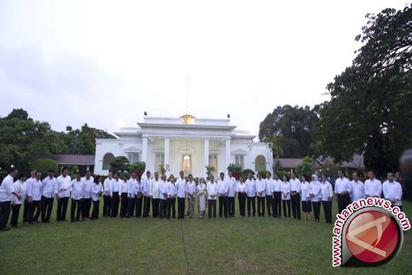 Siang Ini Jokowi Reshuffle Sejumlah Menteri 