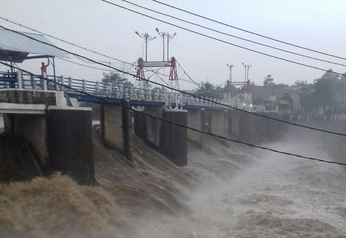 Katulampa Naik Level, DKI Waspada Banjir Kiriman