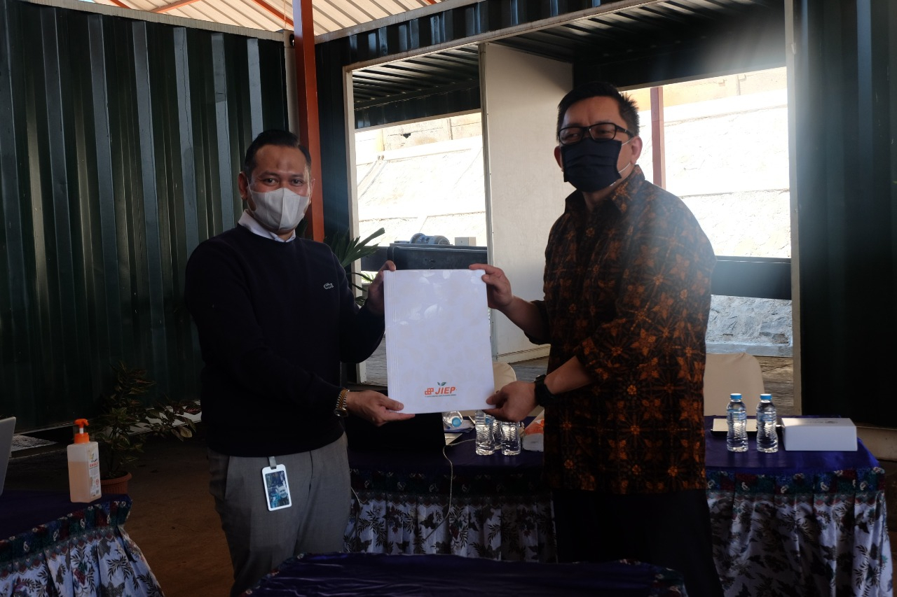 WOW-TB: Memutus Rantai Penularan Tuberkulosis di Lingkungan Kerja