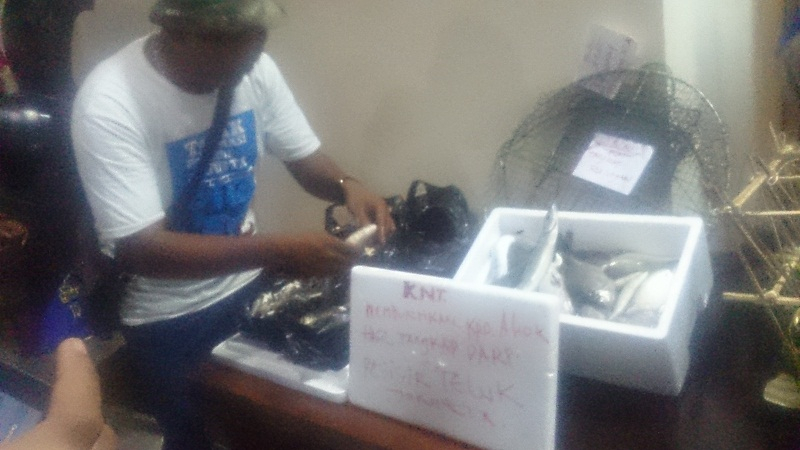 Tolak Reklamasi, Nelayan Teluk Jakarta Kirimi Ahok Ikan