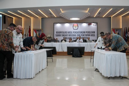 Rekapitulasi Suara KPU Selesai, TPN 01 Ajak BPN 02 Bersatu