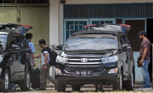 OTT Ketua DPD, KPK Periksa Jaksa Farizal