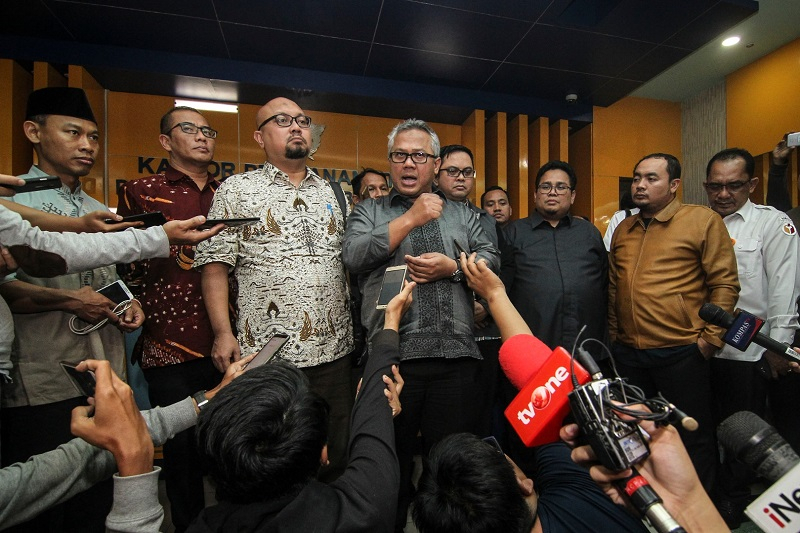 SMRC: Hoaks 7 Kontainer Surat Suara Gerus Kredibilitas KPU
