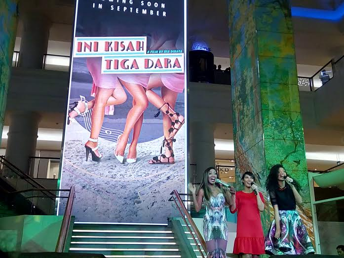 Nia Dinata Tulis Lirik untuk Album Soundtrack Film Tiga Dara