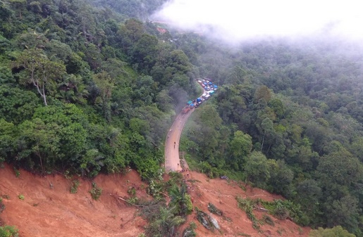 Longsor di Jalan Nasional Sumbar-Riau, BPBD Tambah Alat Berat