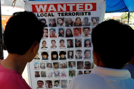 Wiranto Ajak 5 Negara Keroyok ISIS di Marawi
