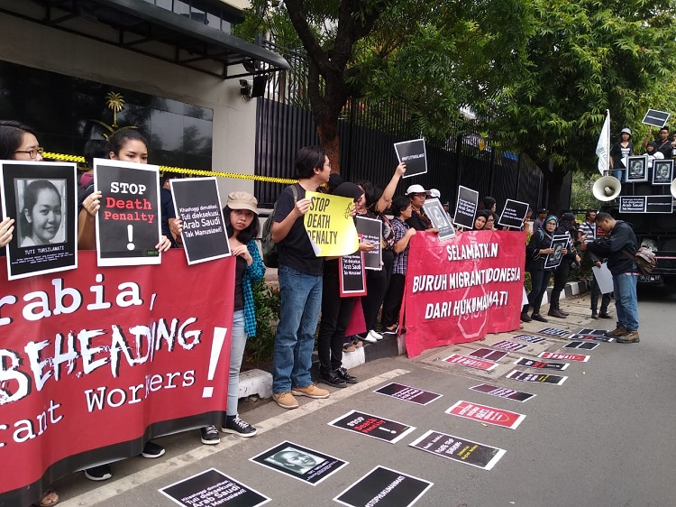 Protes Eksekusi Mati Tanpa Peringatan, Puluhan Orang Datangi Kedubes Arab Saudi