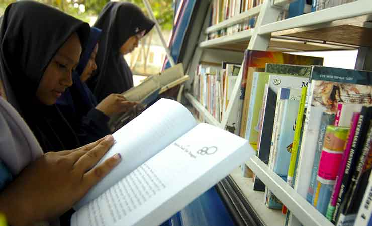 Darurat Pendidikan: Siswa SMP Tidak Bisa Membaca, Pemerintah Bisa Apa?