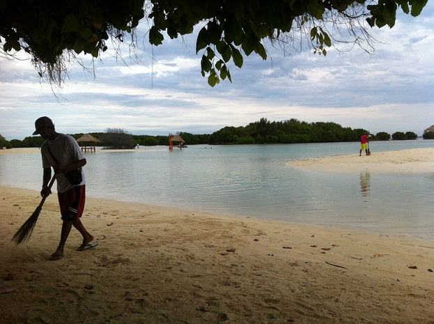 Pulau Surga Dalam Sengketa
