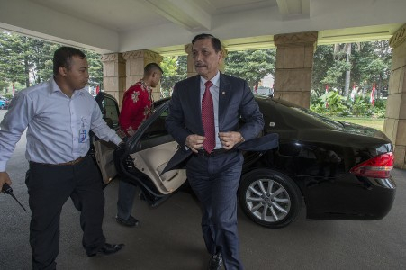 Temui Petinggi ESDM, Luhut Minta Proyek Dipercepat
