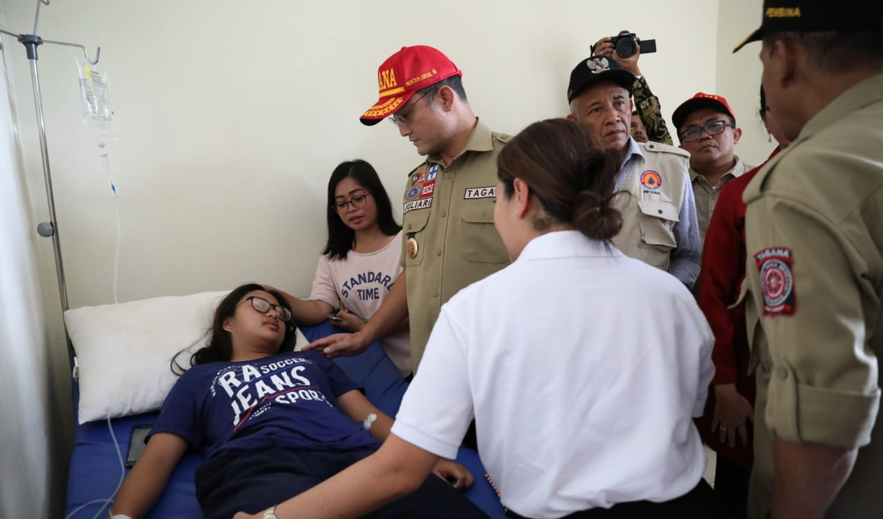 [Advertorial] Mensos Kunjungi Keluarga dan Korban Susur Sungai SMPN 1 Turi Sleman