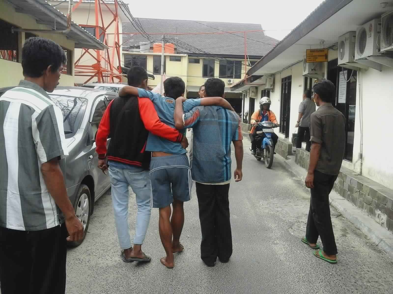 Buru Pembunuh Gajah, Polisi Dituding Siksa Warga