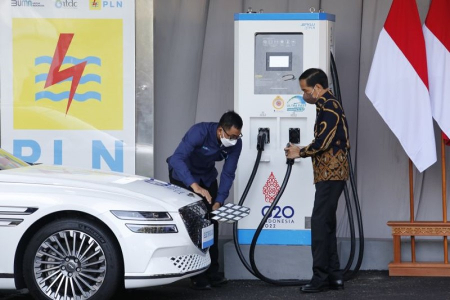 Ganjar: Tak Masalah, Pemda Tolak Anggarkan Pengadaan Mobil Listrik