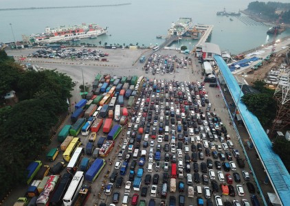 Puncak Mudik di Pelabuhan Merak Malam ini dan Besok