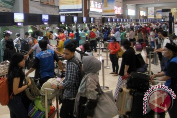 Hari ini Puncak Arus Mudik di Bandara Soetta 