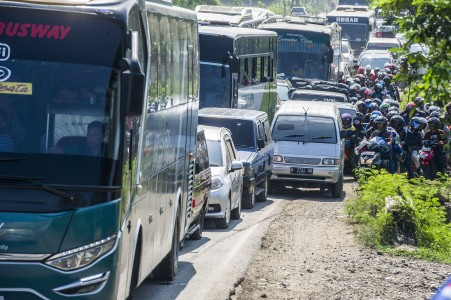 Jalur Pantura Hingga Sore ini Masih Padat