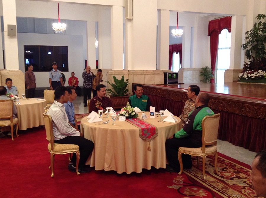 Genap Setahun Memerintah, Jokowi Kumpulkan Pengusaha, Direktur BUMN dan Kepala Daerah
